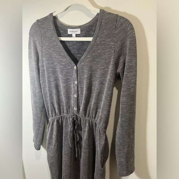 Gilli Casual Black/Gray Ribbed Dress with Drawstring & Button Detail - Picture 4 of 8